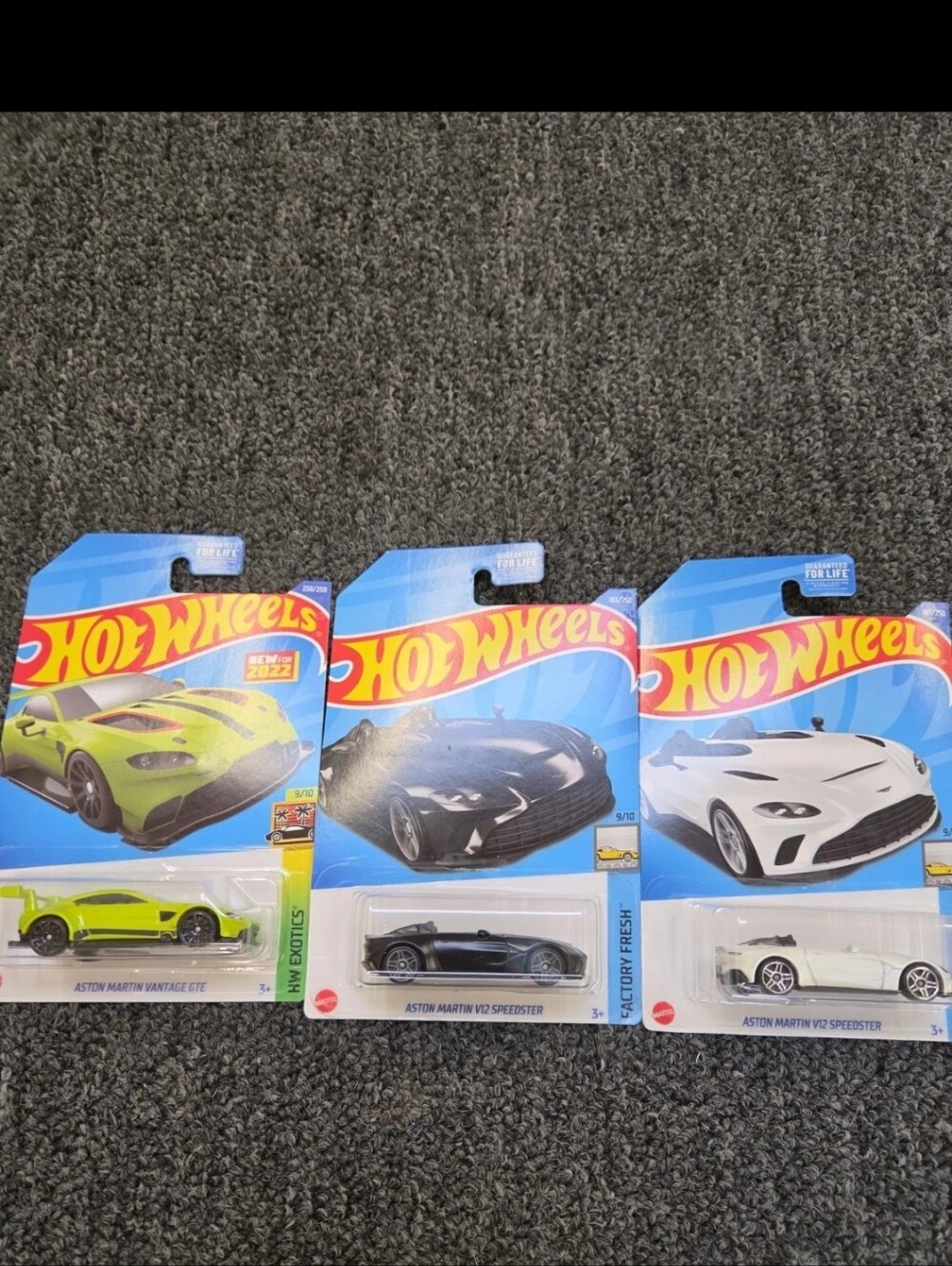 Hot Wheels Aston Martin 3-Car Set - Lime Green, Black, White